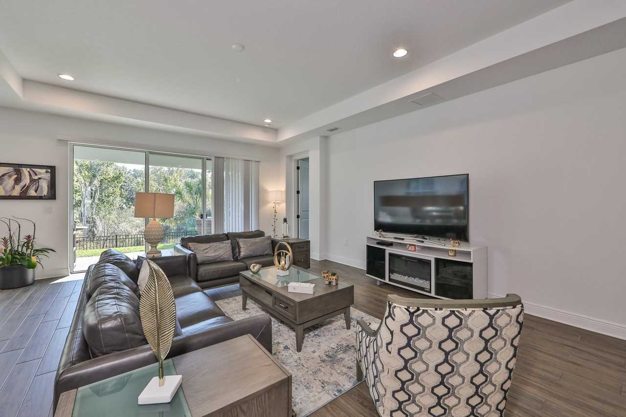 5410 Trevesta Pl - Photo 5 of 42