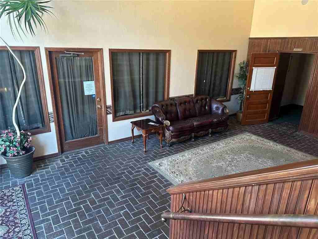 108 S Division St - Photo 2 of 14