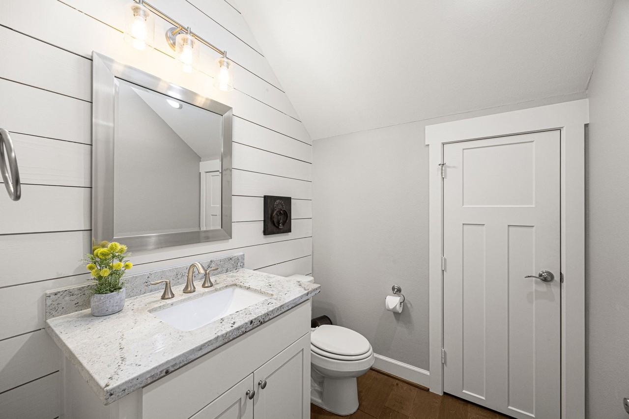 2307 Langston St - Photo 6 of 34