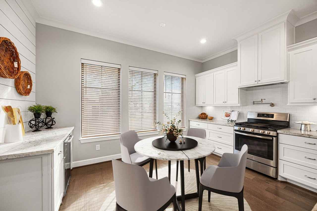 2307 Langston St - Photo 7 of 34