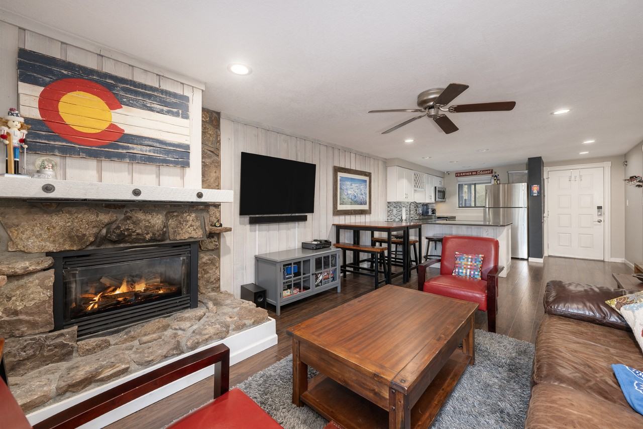 195 Village Dr Bldg 6 - Photo 4 of 31