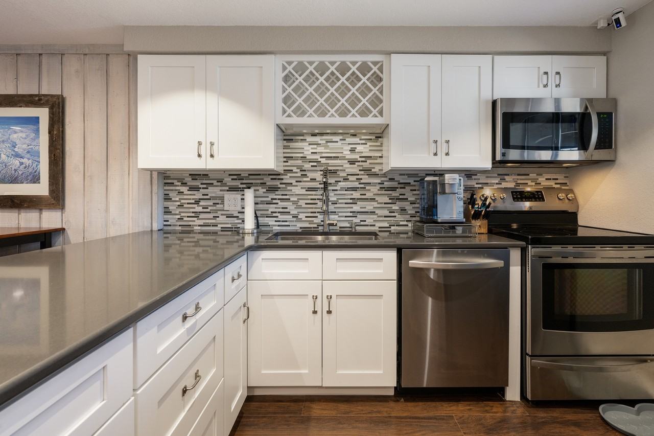 195 Village Dr Bldg 6 - Photo 6 of 31