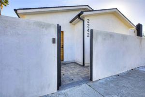 featured image of 2242 N Keystone St