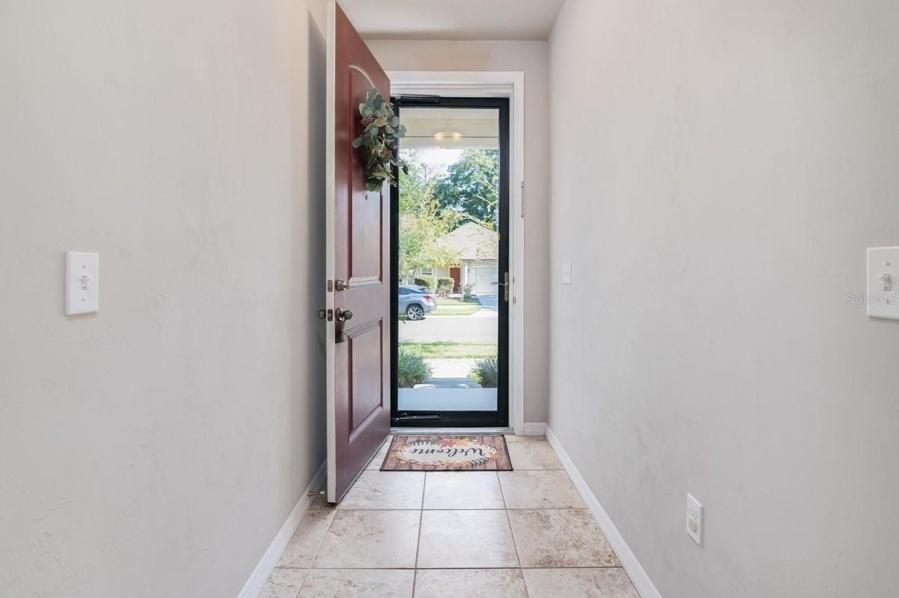 8291 Sw 78th Ln - Photo 6 of 40