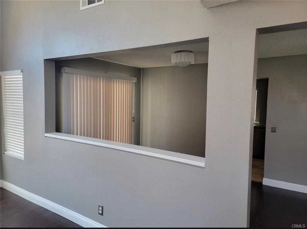 7598 Honeysuckle St - Photo 3 of 9