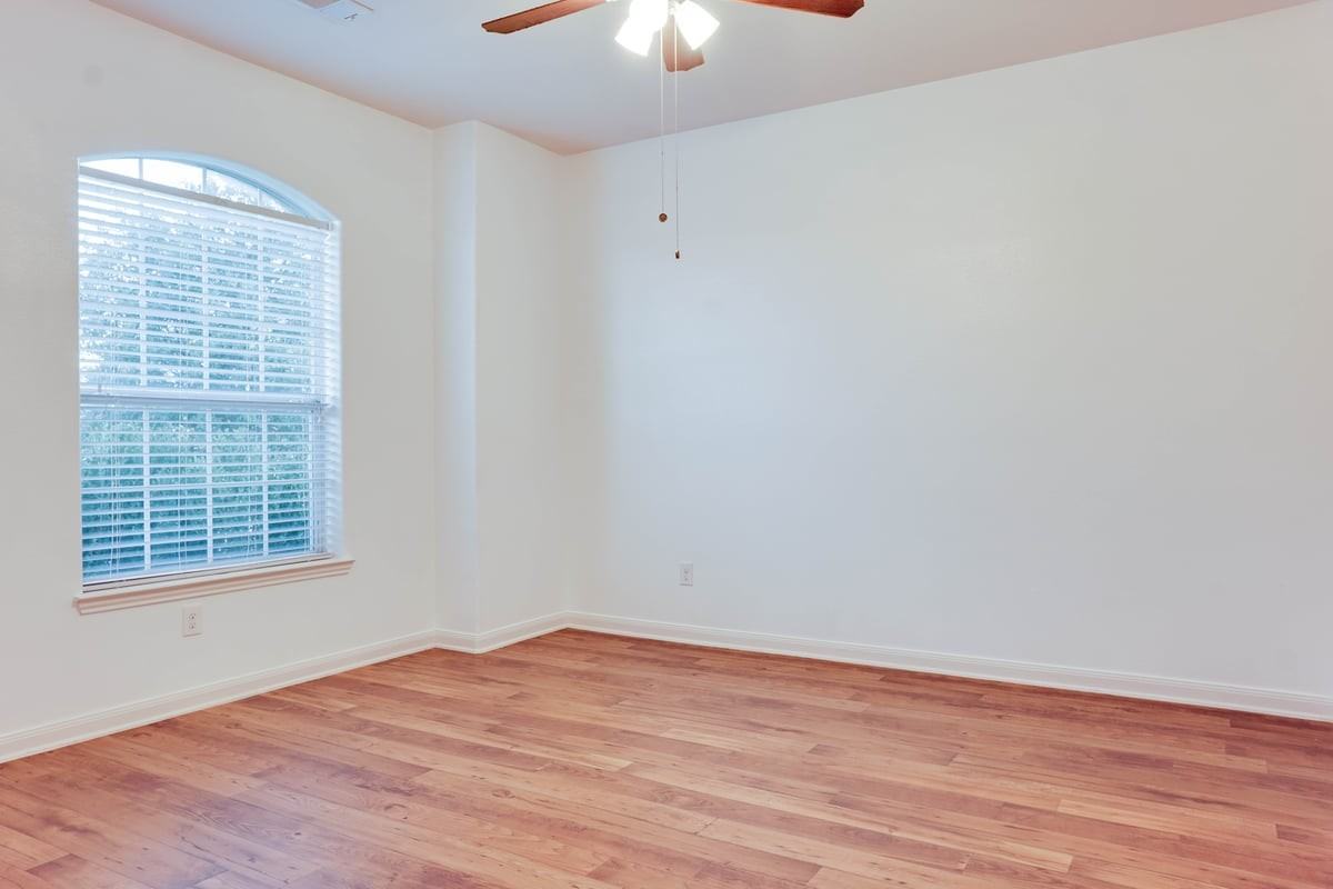 1232 Switchgrass Ln - Photo 3 of 35