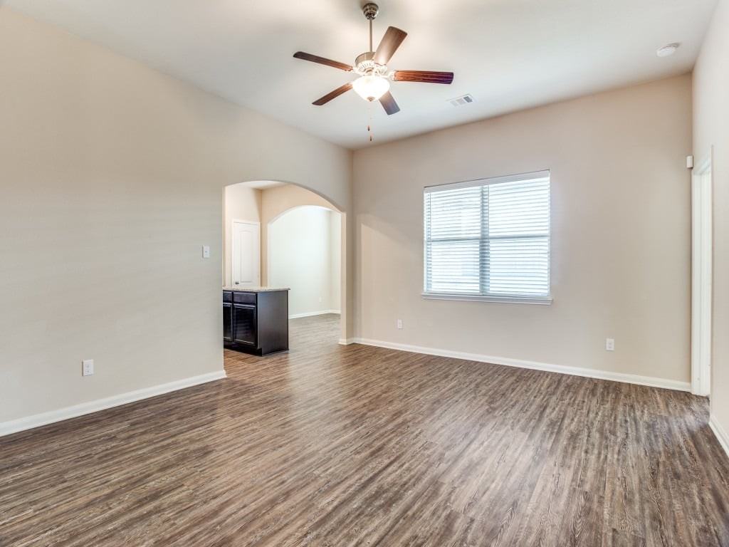 1717 Conley Ln - Photo 3 of 13