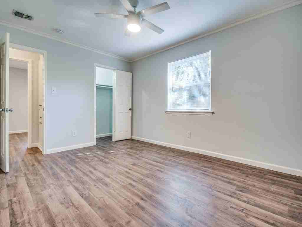 313 Ne Cindy Ln - Photo 6 of 14