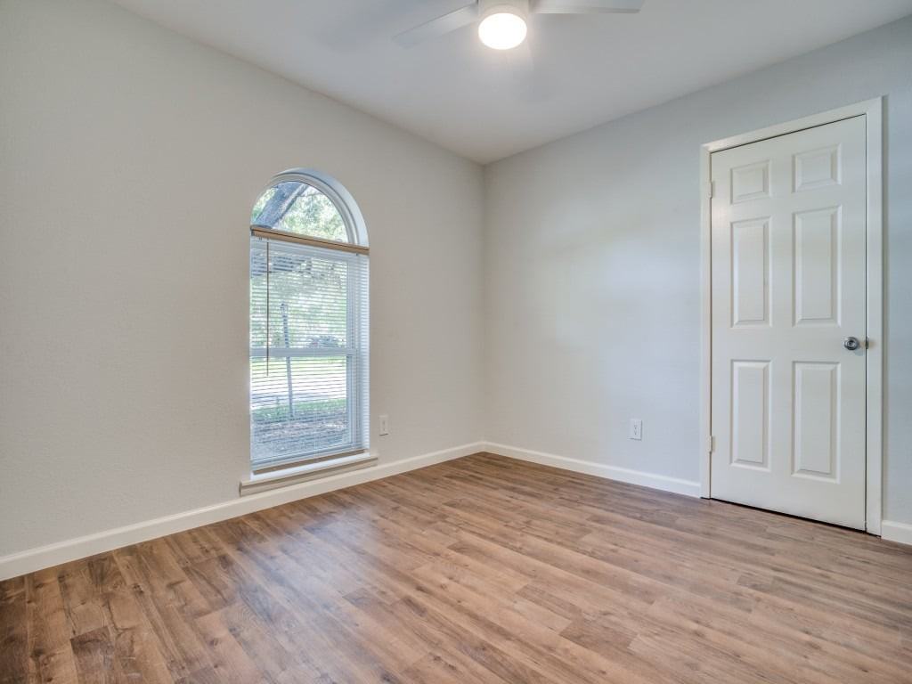 313 Ne Cindy Ln - Photo 7 of 14