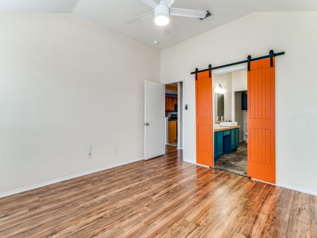 6508 Manitoba St - Photo 7 of 13