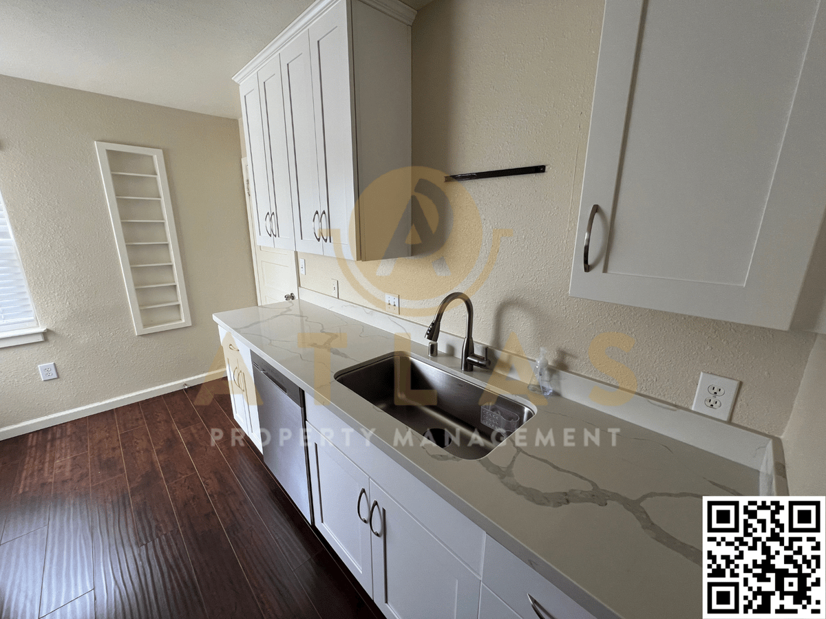 1830 Magazine St - Photo 3 of 12