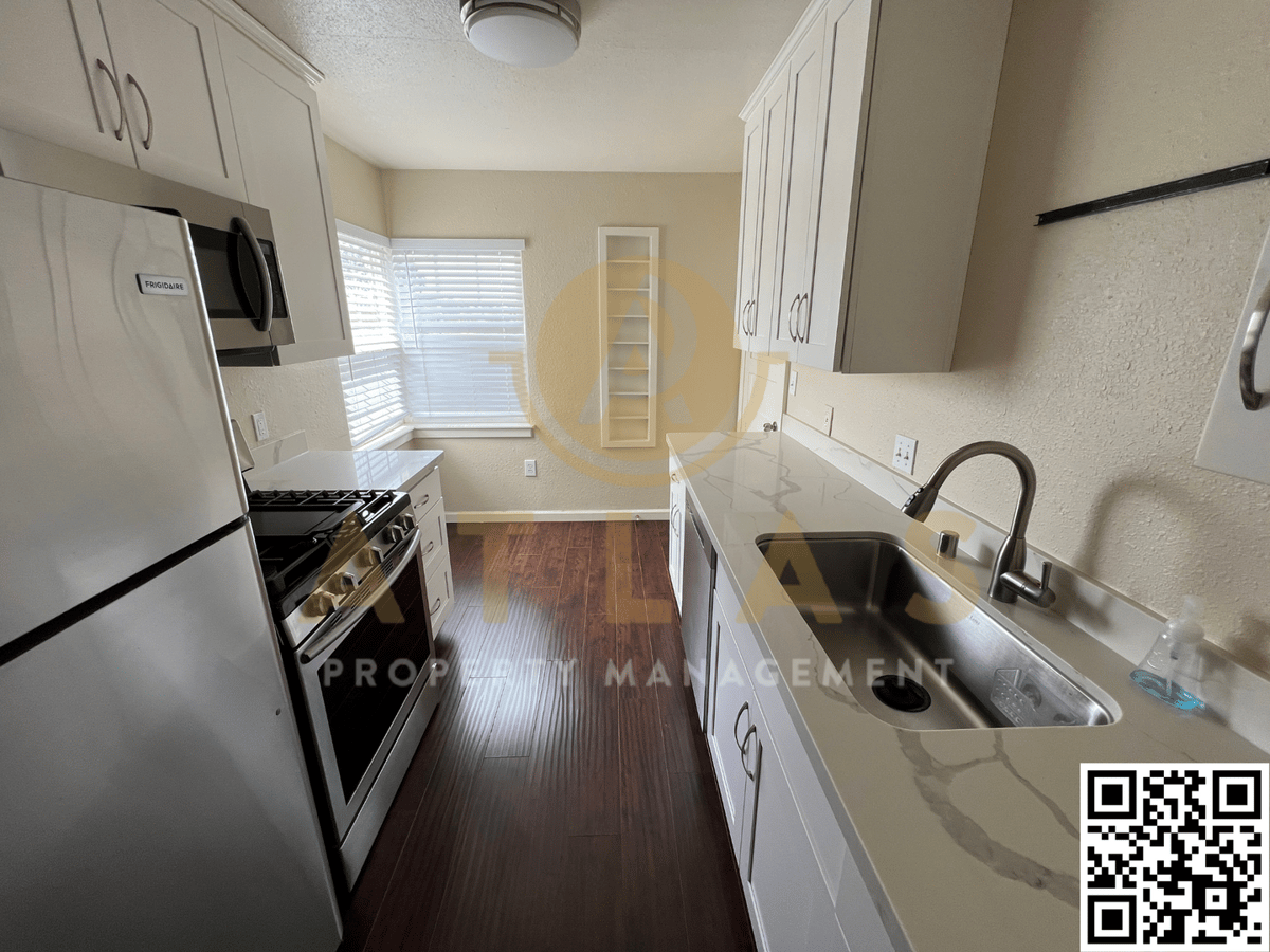 1830 Magazine St - Photo 6 of 12