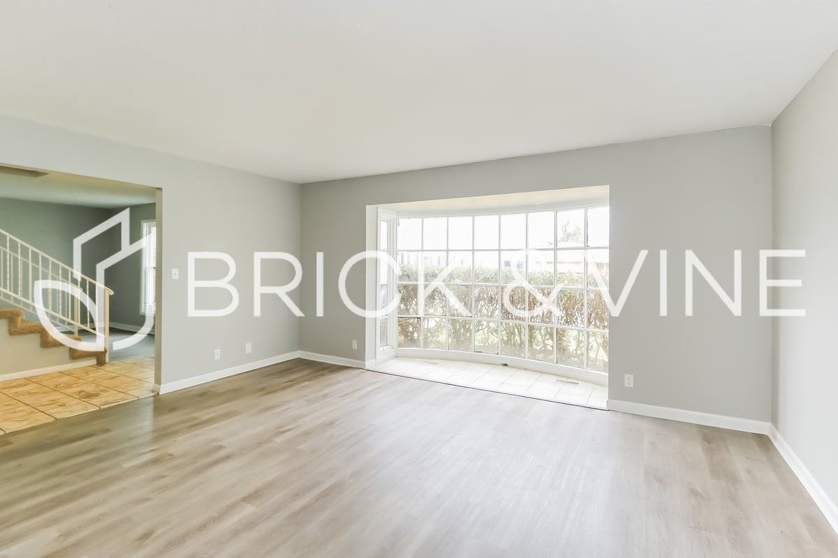 403 George L Cross Ct - Photo 6 of 17