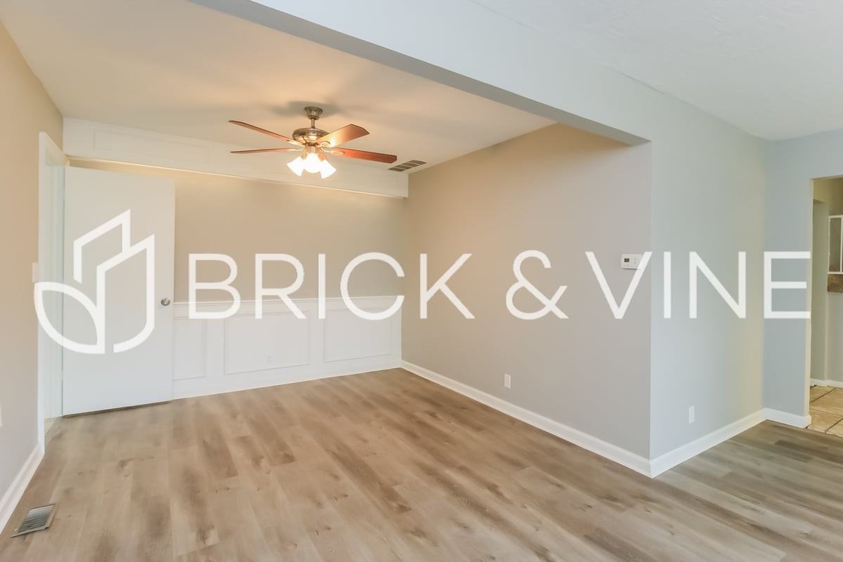 403 George L Cross Ct - Photo 7 of 17