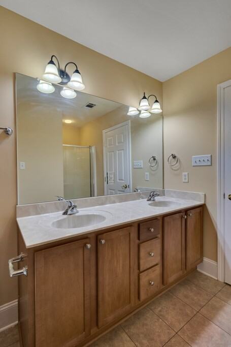 102 Kendal Ct - Photo 3 of 22