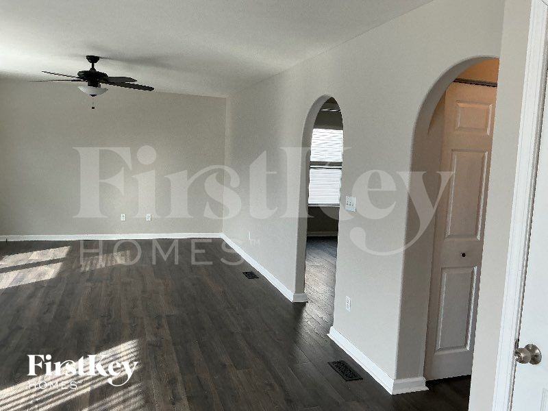 6351 Greenhaven Ave - Photo 2 of 14