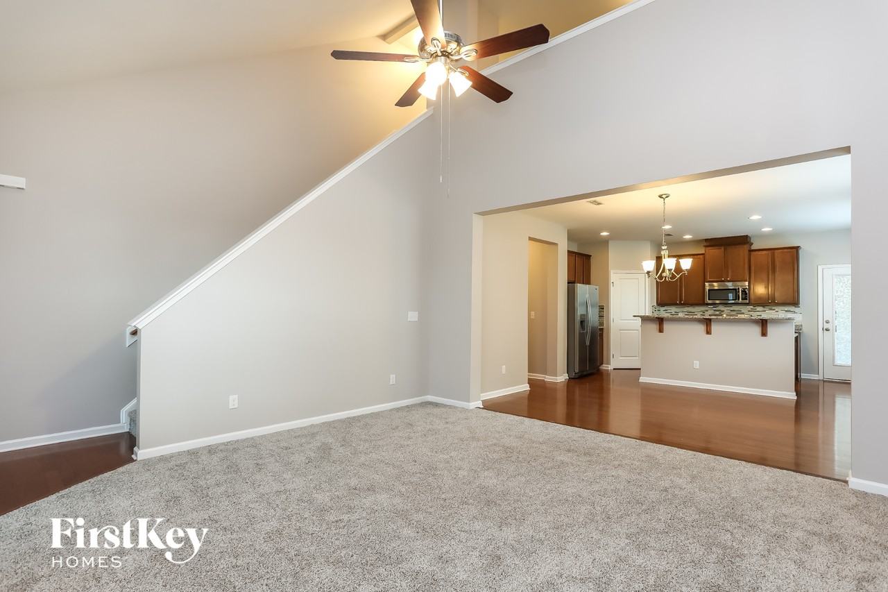 3914 Massey Wood Trl - Photo 4 of 15