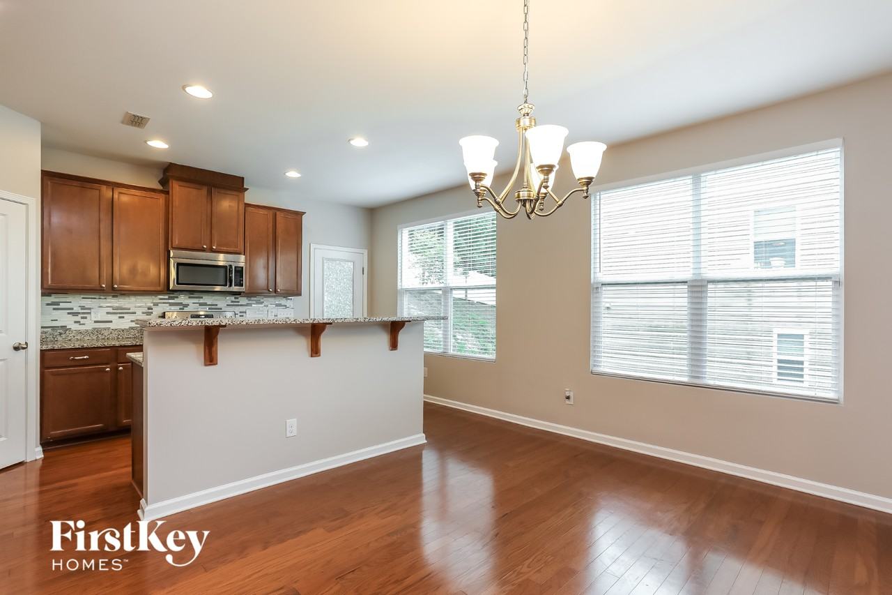 3914 Massey Wood Trl - Photo 5 of 15