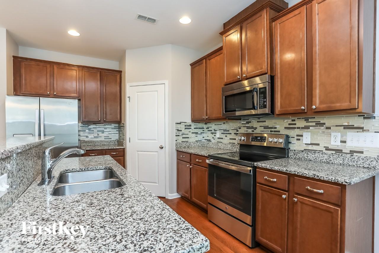 3914 Massey Wood Trl - Photo 6 of 15