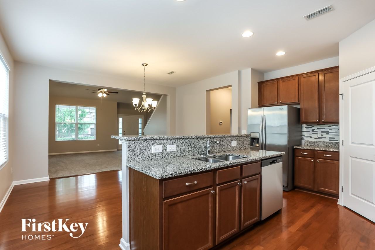 3914 Massey Wood Trl - Photo 7 of 15