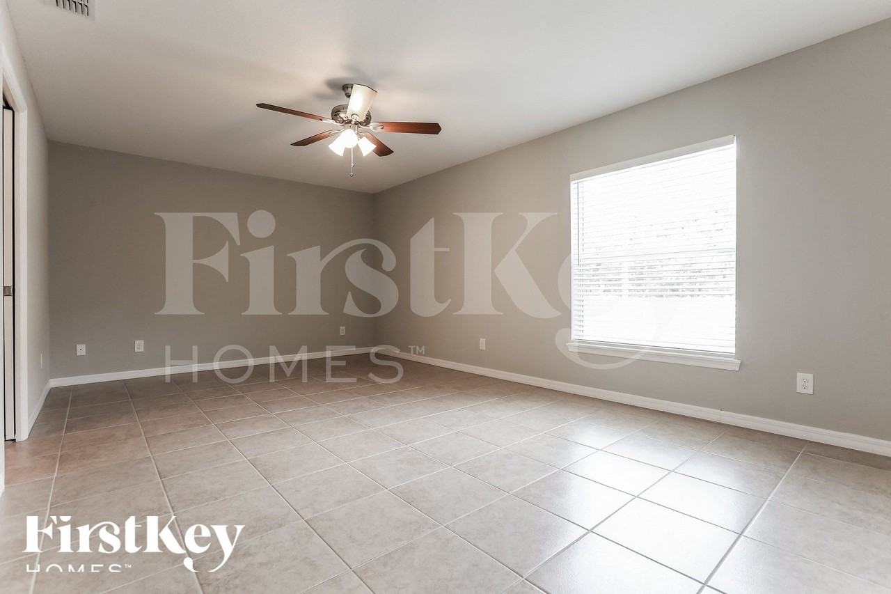 3011 Blocton Rd - Photo 2 of 15