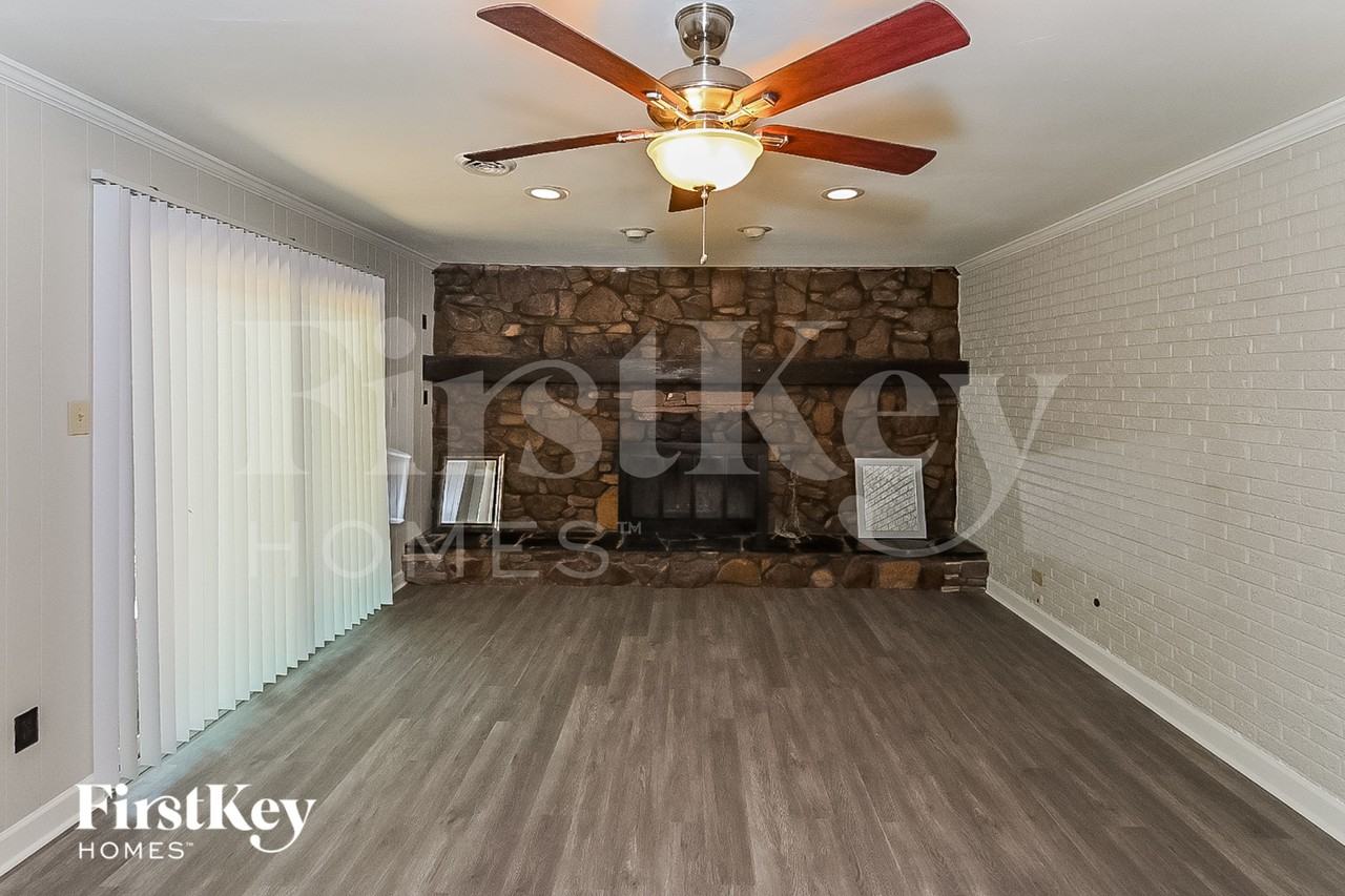 1325 Wilbec Rd - Photo 2 of 15