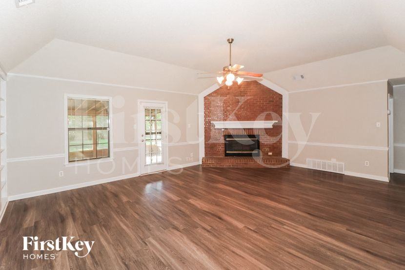 514 Fletcher Rd - Photo 3 of 15