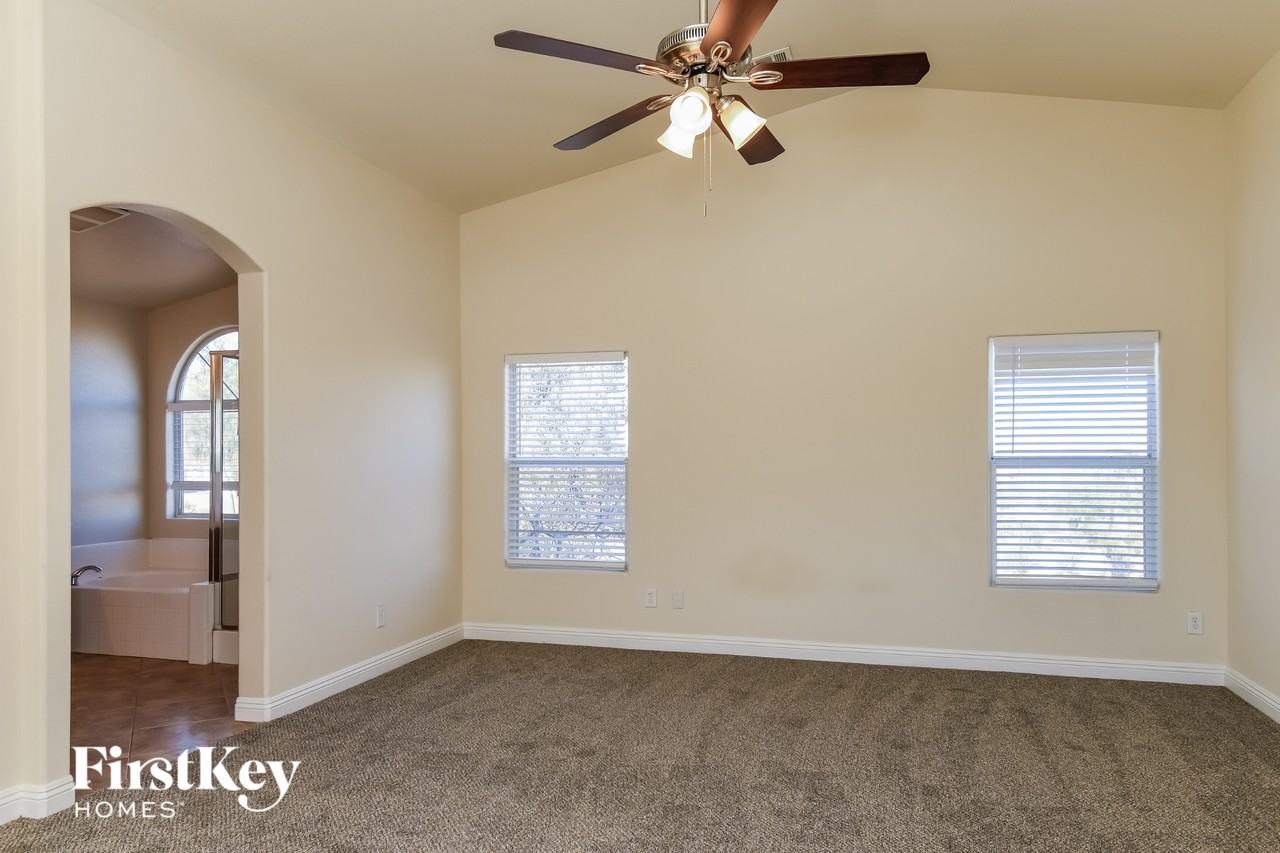 1680 Dark Wolf Ave - Photo 7 of 15