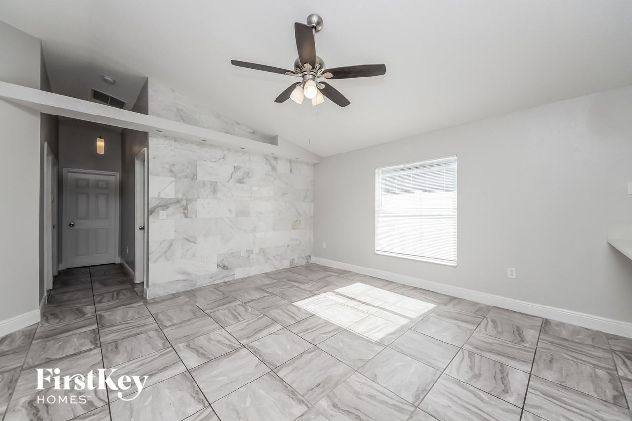 4117 Berkshire Bay Ct - Photo 3 of 15