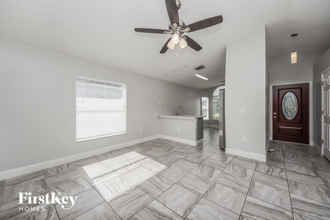 4117 Berkshire Bay Ct - Photo 4 of 15