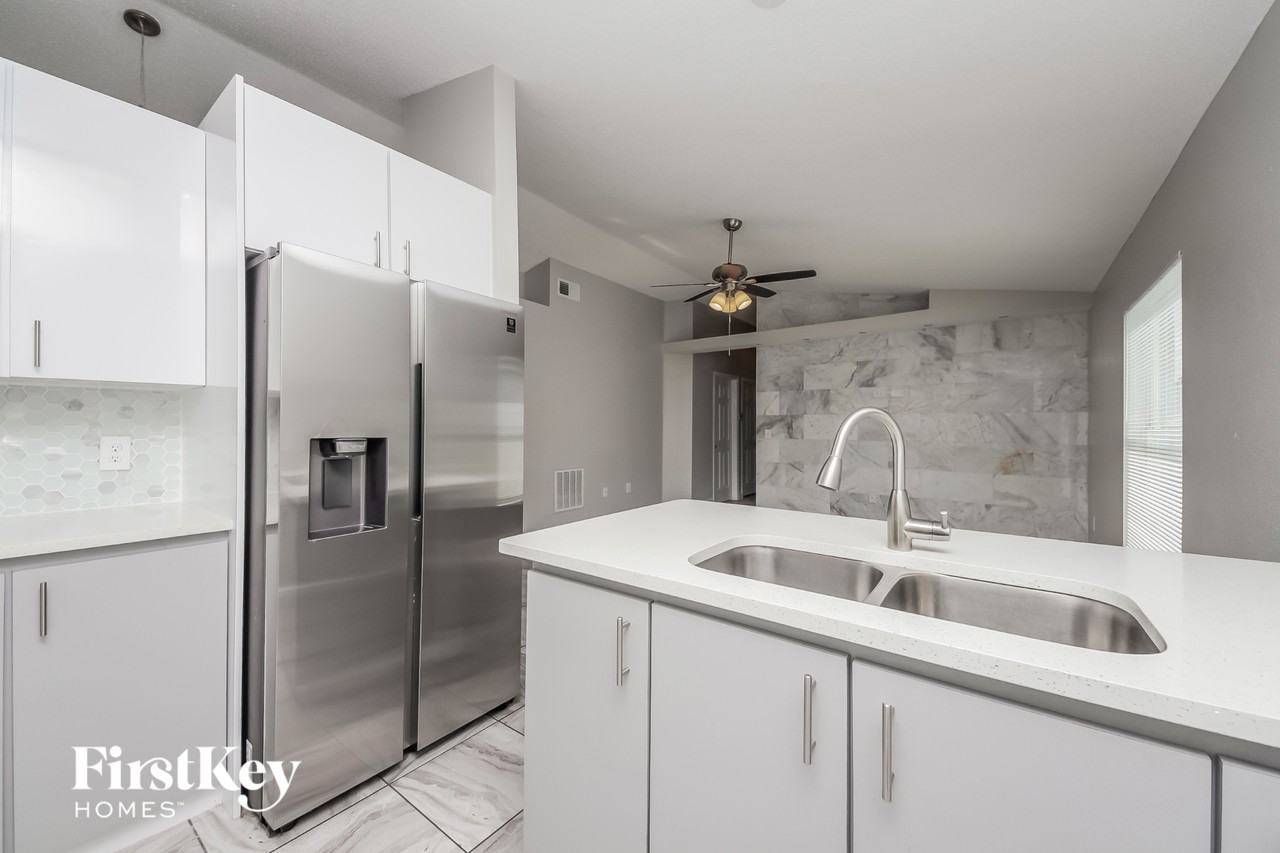 4117 Berkshire Bay Ct - Photo 7 of 15