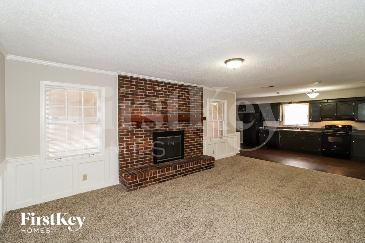 6288 Ashton Rd - Photo 3 of 19