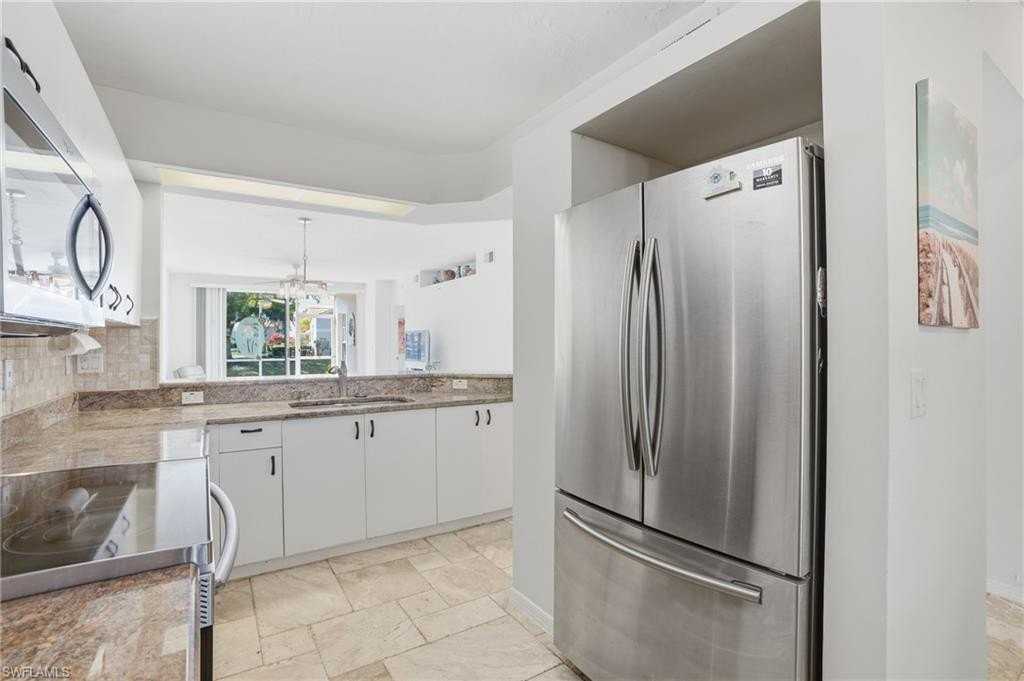 2460 Old Groves Rd Unit E102 - Photo 7 of 25