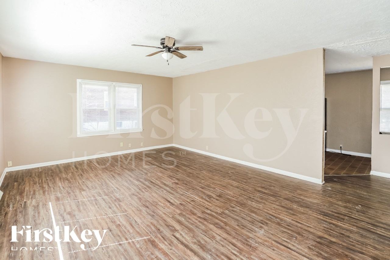 11408 E Scarritt Ave - Photo 4 of 16