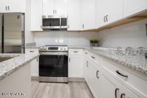 817 7th Ave S - Photo 6 of 23