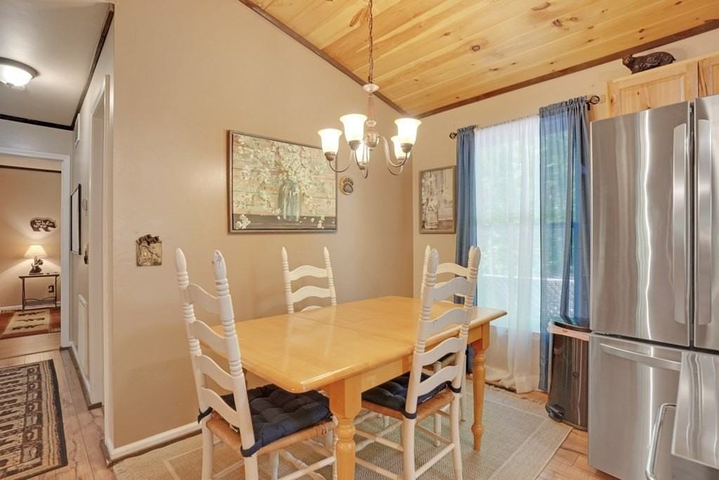 41 Courtside Ct - Photo 4 of 38