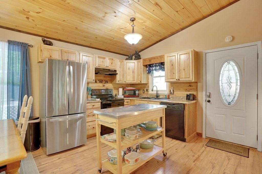 41 Courtside Ct - Photo 5 of 38