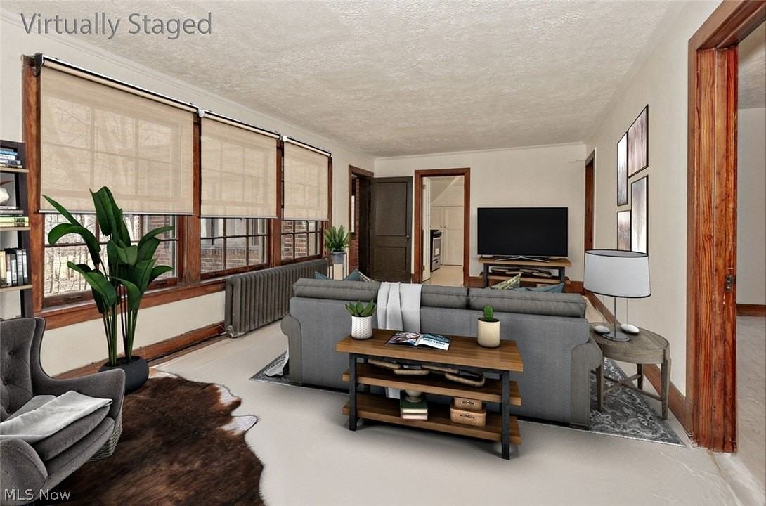 285 Corning Dr - Photo 2 of 13