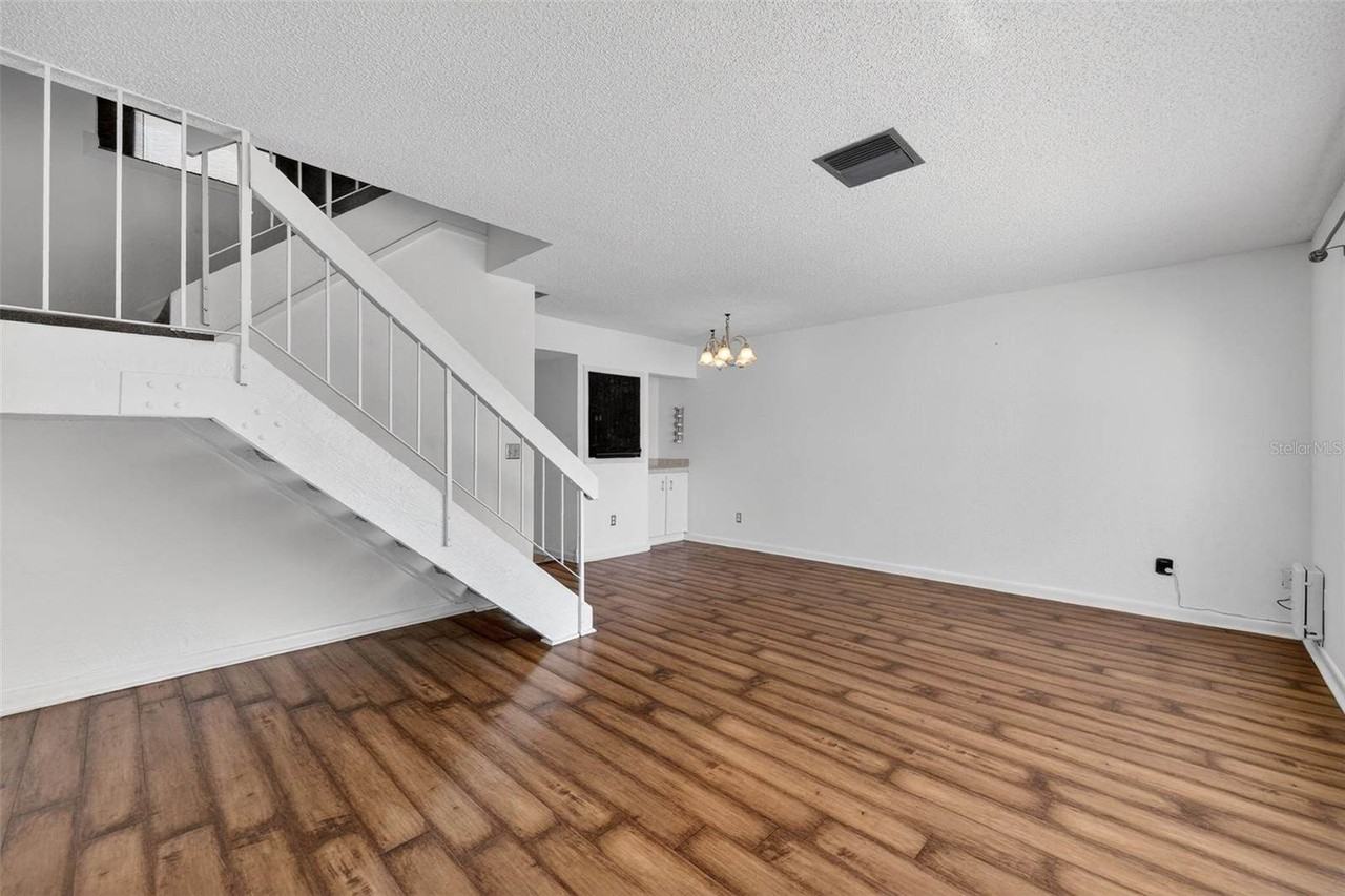 15305 Morning Dr - Photo 5 of 26