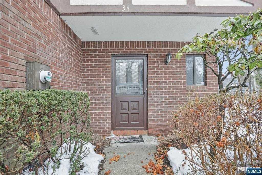 34 Palisade Ave - Photo 4 of 35