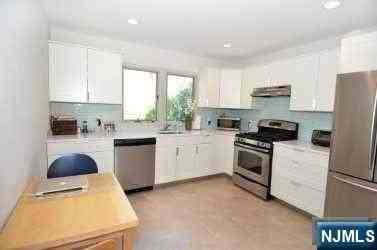 68 Prospect Ter - Photo 3 of 28