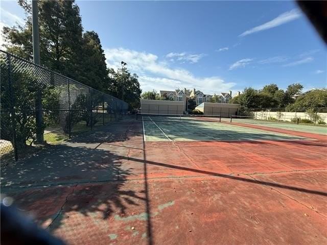 832 S Clearview Pkwy #415 - Photo 2 of 14