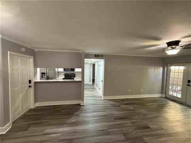 832 S Clearview Pkwy #415 - Photo 3 of 14