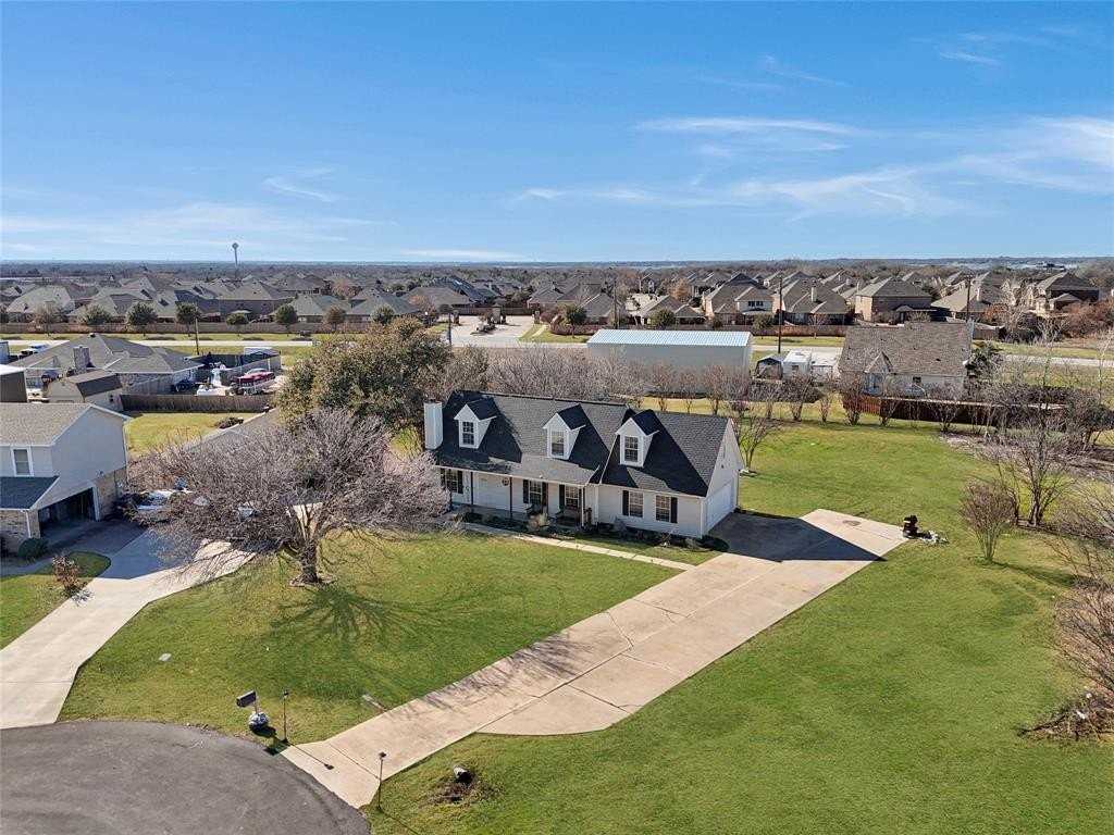 20074 Saratoga Trl - Photo 3 of 40