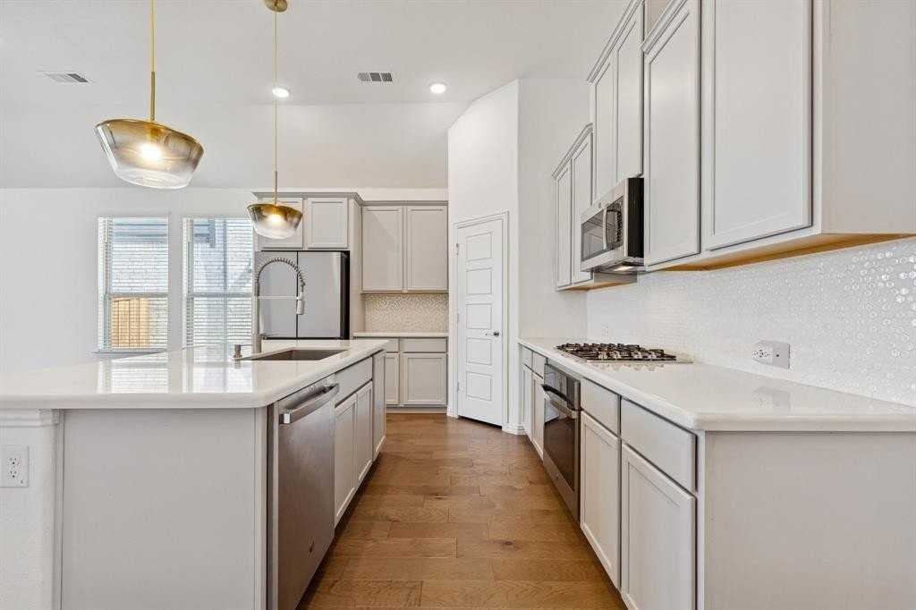 2811 Grand Lookout Ln - Photo 5 of 34