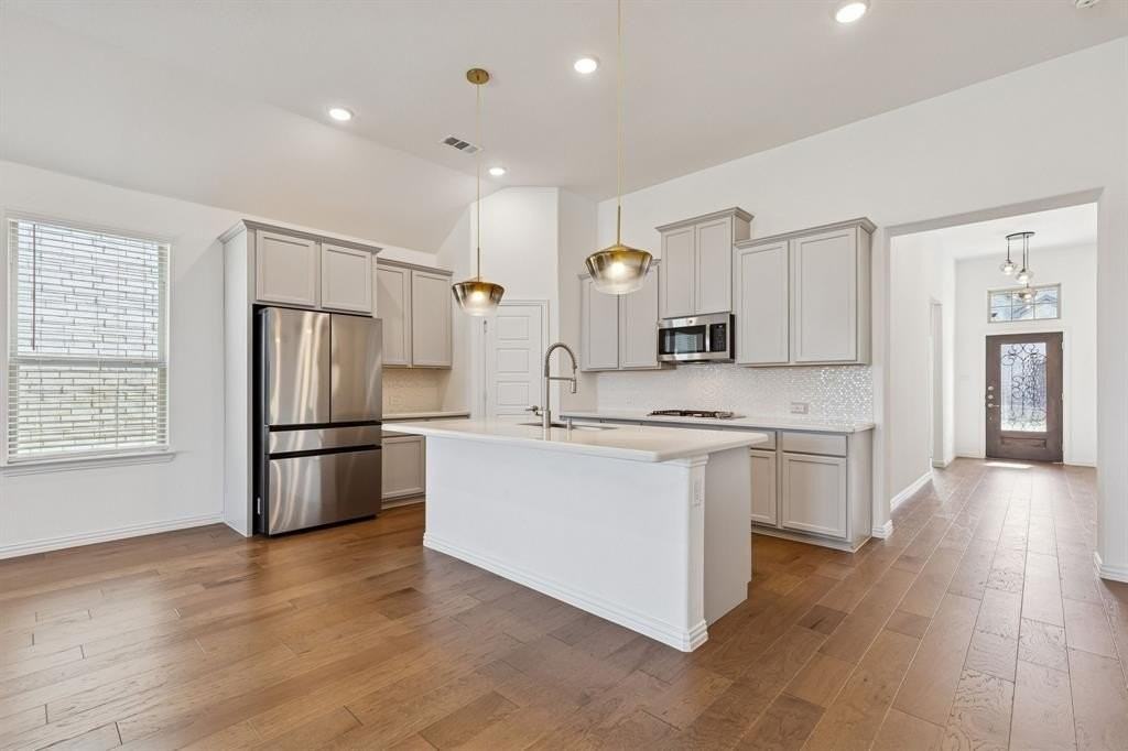 2811 Grand Lookout Ln - Photo 6 of 34