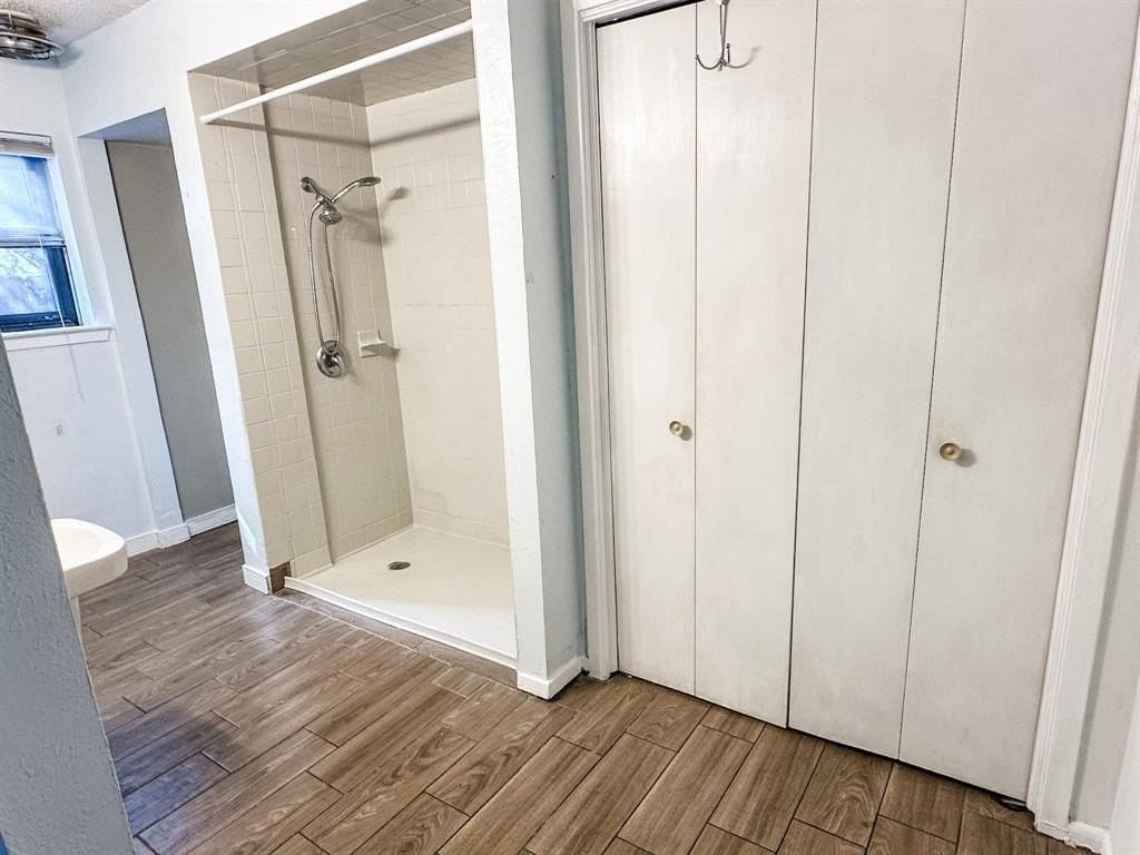 3709 Wendell Dr - Photo 7 of 10