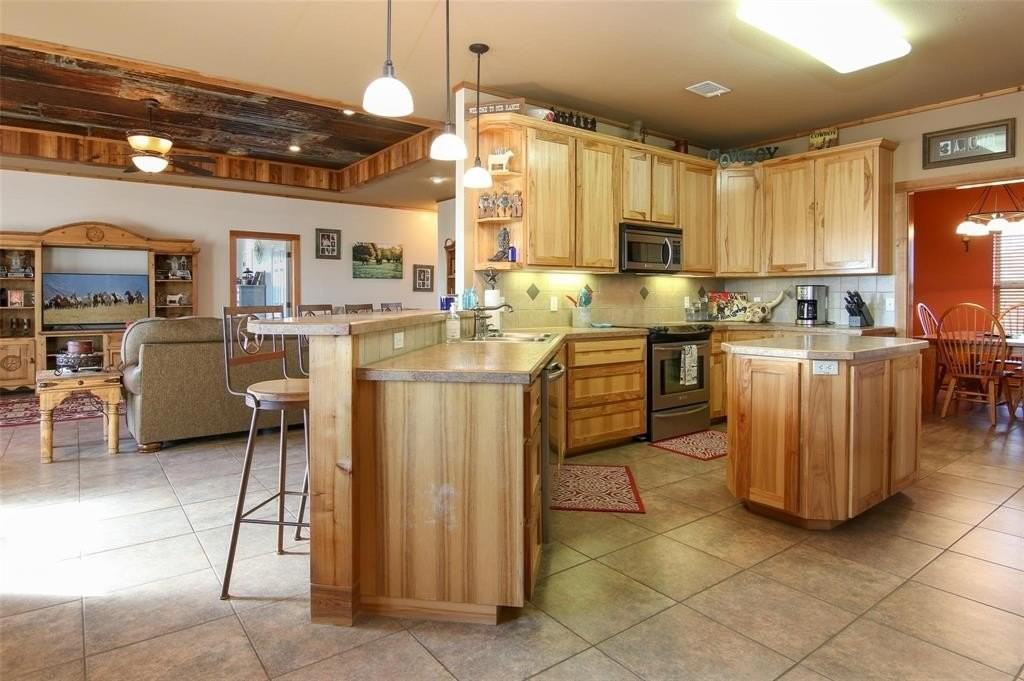 7158 Luella Rd - Photo 3 of 40