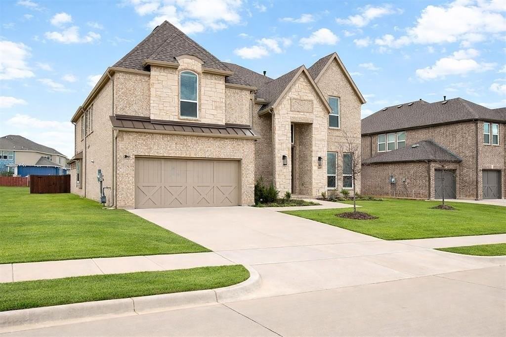 1609 Whisperwood Way - Photo 2 of 39