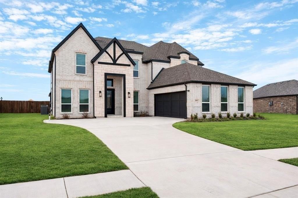 1817 Hidden Creek Dr